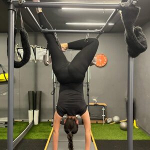 photo_5854949076779077213_y