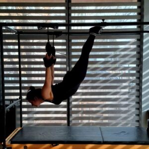 photo_5854949076779077215_y